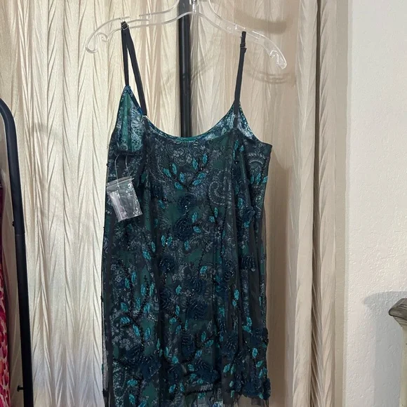 Pure Heart Mini Dress Free People Size Medium (17 PTP). Missing bow - Picture 4 of 9